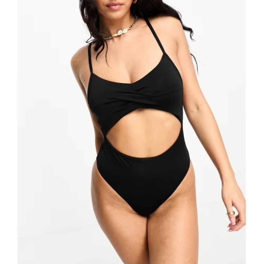 NWOT Vero Moda Cutout One Piece Swimsuit